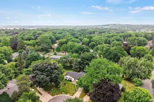 9 Fremont Cir, Madison, WI 53704 - Photo 40