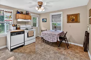 4109 Barby Ln, Madison, WI 53704 - Photo 4