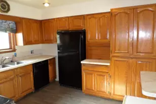 310 W Nott St, Tomah, WI 54660 - Photo 14