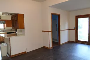 310 W Nott St, Tomah, WI 54660 - Photo 10