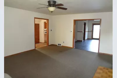 310 W Nott Street, Tomah, WI 54660 - Photo 6