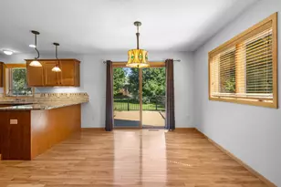 5224 Nannyberry Dr, Fitchburg, WI 53711 - Photo 6