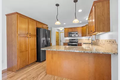 5224 Nannyberry Drive, Fitchburg, WI 53711 - Photo 4