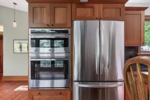 5202 S Hill Dr, Madison, WI 53705 - Photo 8