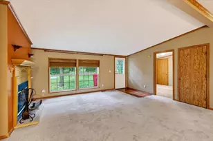 3880 Sandhill Ct, Wisconsin Dells, WI 53965 - Photo 4