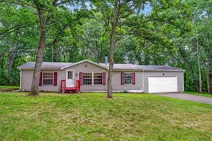 3880 Sandhill Ct, Wisconsin Dells, WI 53965 - Photo 2