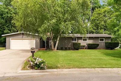 618 N Willard Avenue, Janesville, WI 53548 - Photo 1