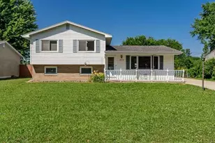 2402 Pioneer Dr, Beloit, WI 53511 - Photo 1