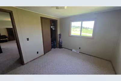 12315 Borah Ridge Road, Prairie Du Chien, WI 53821 - Photo 34