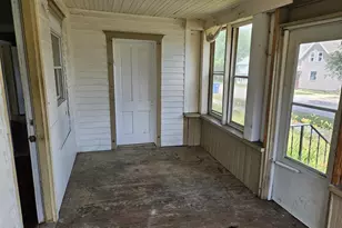 414 Lake St, Baraboo, WI 53913 - Photo 8