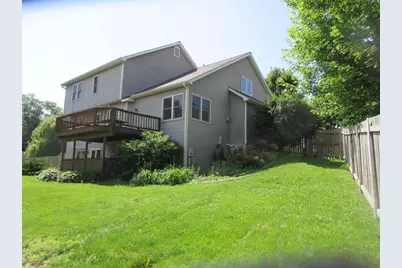 29 Westend Circle, Madison, WI 53704 - Photo 2