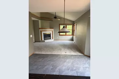 29 Westend Circle, Madison, WI 53704 - Photo 8