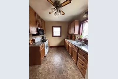 513 N Michigan Street, Prairie Du Chien, WI 53821 - Photo 12