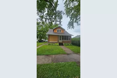 513 N Michigan Street, Prairie Du Chien, WI 53821 - Photo 2