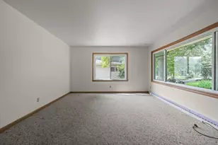 5308 Herro Ln, Madison, WI 53716 - Photo 6