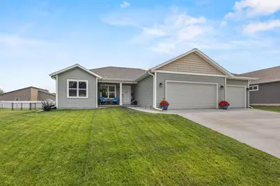 409 Village Lane, Ripon, WI 54971 - Photo 4
