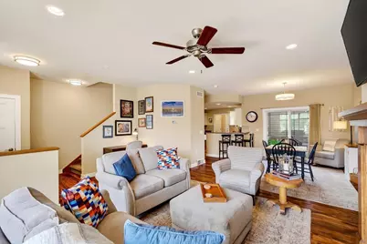 1422 Smithfield Drive, Sun Prairie, WI 53590 - Photo 8