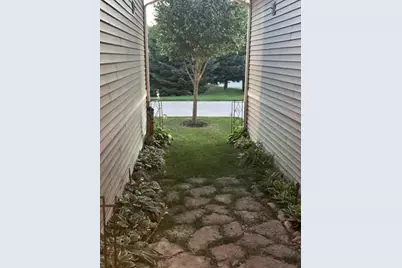 1422 Smithfield Drive, Sun Prairie, WI 53590 - Photo 36