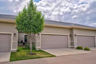 1422 Smithfield Dr, Sun Prairie, WI 53590 - Photo 36