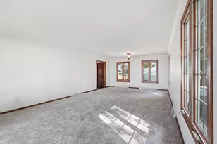 3017 Dianne Dr, Middleton, WI 53562 - Photo 18