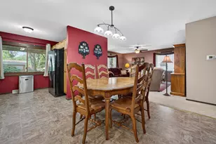 2805 Independence Ln, Madison, WI 53704 - Photo 12