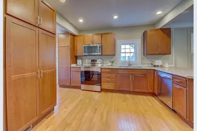 1419 St Lawrence Avenue, Janesville, WI 53545 - Photo 4