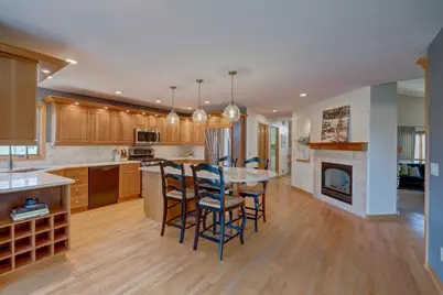 9514 Hill Creek Drive, Madison, WI 53593 - Photo 4