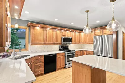9514 Hill Creek Drive, Verona, WI 53593 - Photo 10