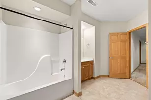 9514 Hill Creek Dr, Verona, WI 53593 - Photo 52