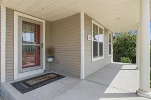 379 Whitetail Dr, Sun Prairie, WI 53590 - Photo 2