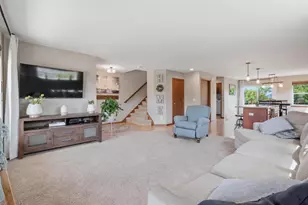 379 Whitetail Dr, Sun Prairie, WI 53590 - Photo 8