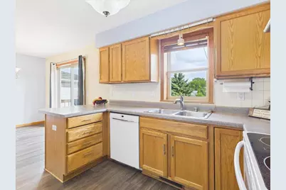 6426 Tonkinese Trail, Madison, WI 53719 - Photo 12