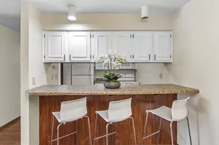 845 N Gammon Rd, Madison, WI 53717 - Photo 12