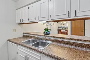 845 N Gammon Rd, Madison, WI 53717 - Photo 14