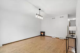 5106 Trafalger Pl, Madison, WI 53714 - Photo 12