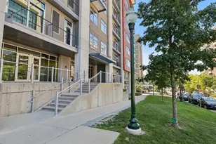 309 W Washington Ave, Madison, WI 53703 - Photo 4