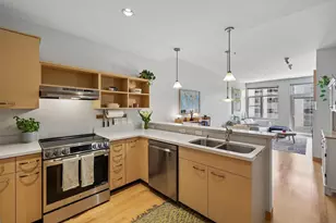 309 W Washington Ave, Madison, WI 53703 - Photo 12