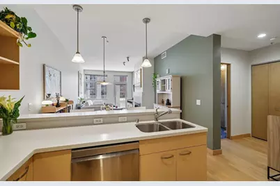 309 W Washington Avenue #613, Madison, WI 53703 - Photo 16