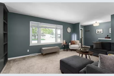 345 Beechwood Drive, Janesville, WI 53548 - Photo 6