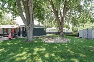 345 Beechwood Dr, Janesville, WI 53548 - Photo 38