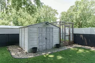 345 Beechwood Dr, Janesville, WI 53548 - Photo 40