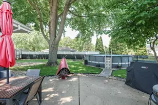 345 Beechwood Dr, Janesville, WI 53548 - Photo 36