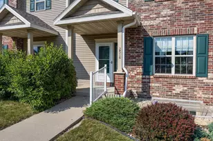 2516 Leopold Way, Sun Prairie, WI 53590 - Photo 2