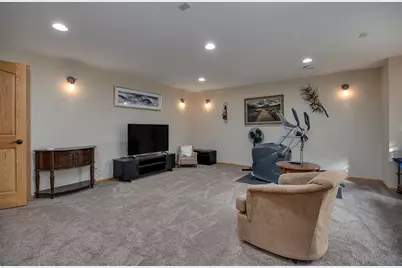 2516 Leopold Way, Sun Prairie, WI 53590 - Photo 24