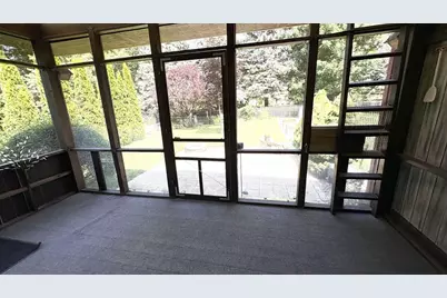 529 Kings Lynn Road, Stoughton, WI 53589 - Photo 12