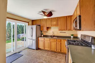 3814 Ridgeway Ave, Madison, WI 53704 - Photo 14