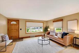3814 Ridgeway Ave, Madison, WI 53704 - Photo 6