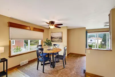 3814 Ridgeway Avenue, Madison, WI 53710 - Photo 10