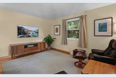 322 Robin Parkway, Madison, WI 53705 - Photo 22