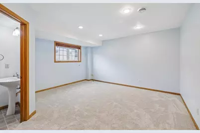 2421 Renaissance Drive, Fitchburg, WI 53711 - Photo 46